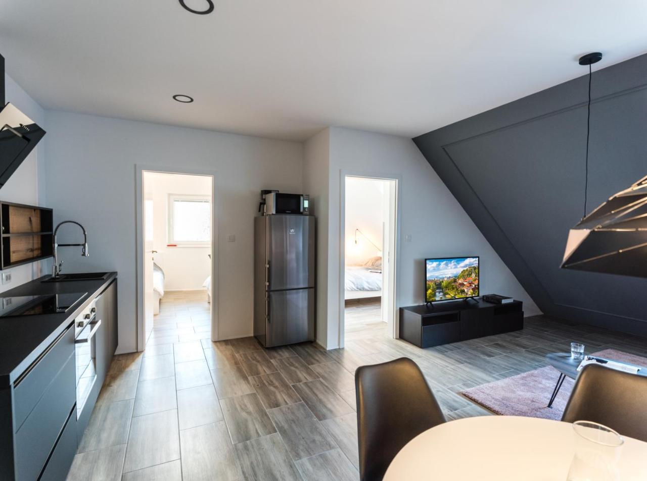 Flex Apartments Tour As Lublaň Exteriér fotografie