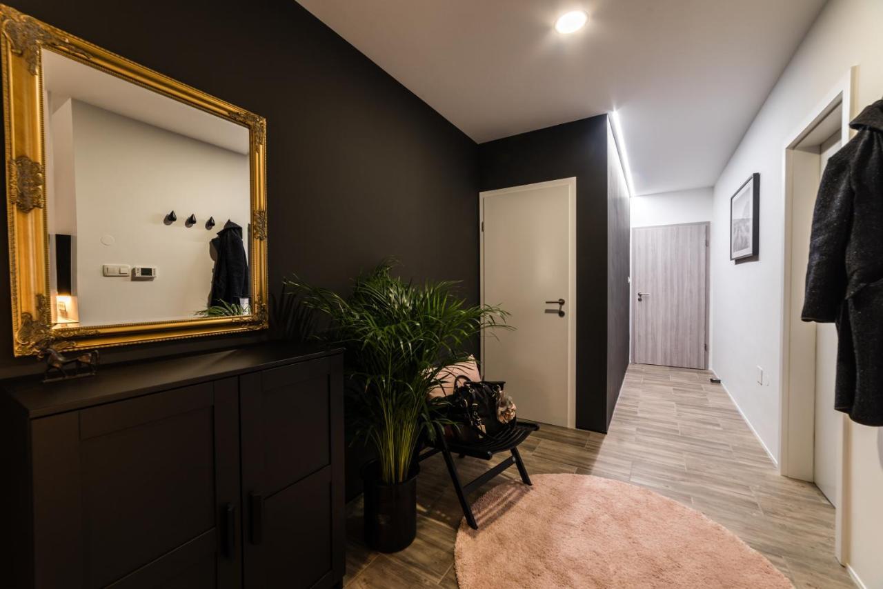 Flex Apartments Tour As Lublaň Exteriér fotografie