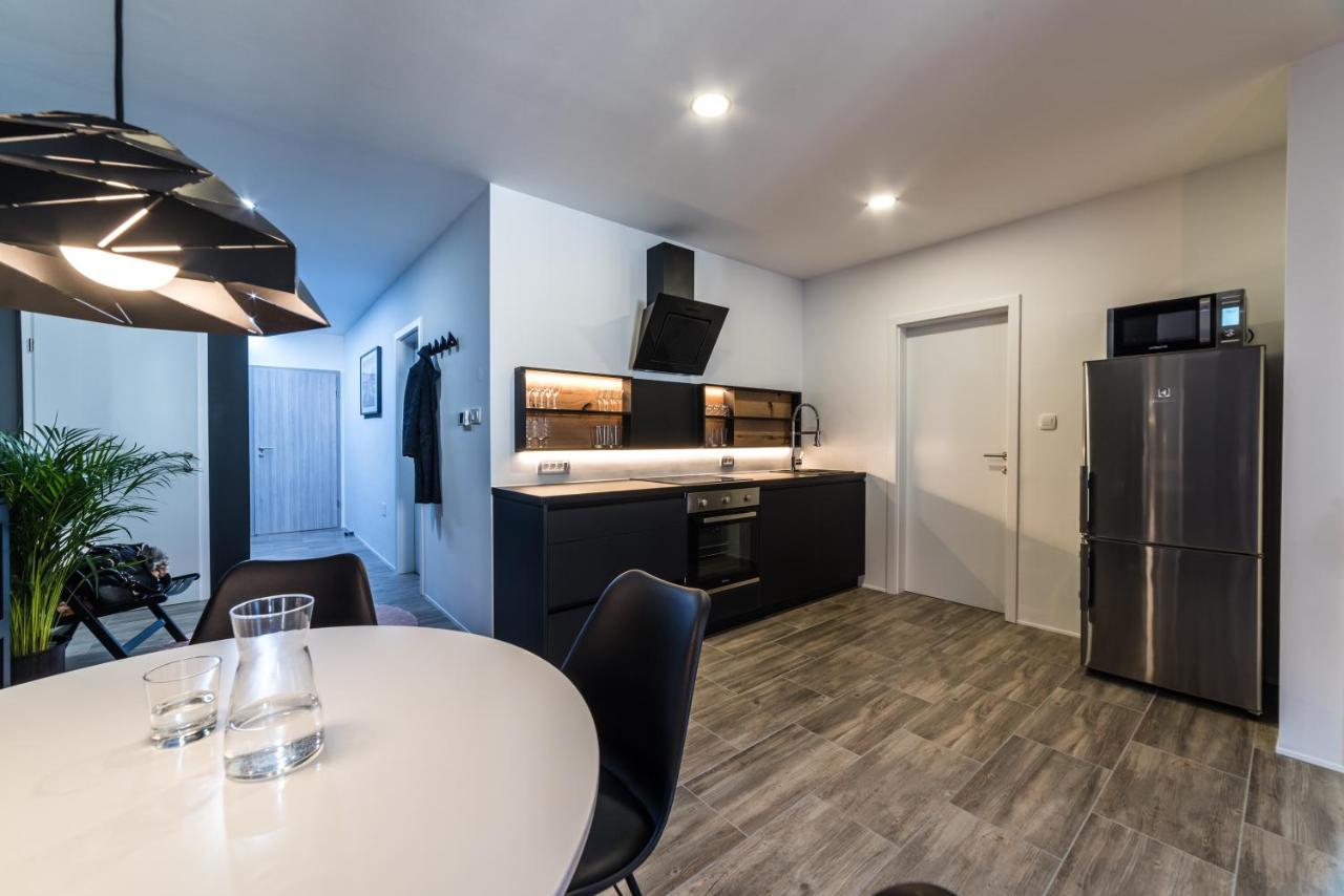 Flex Apartments Tour As Lublaň Exteriér fotografie
