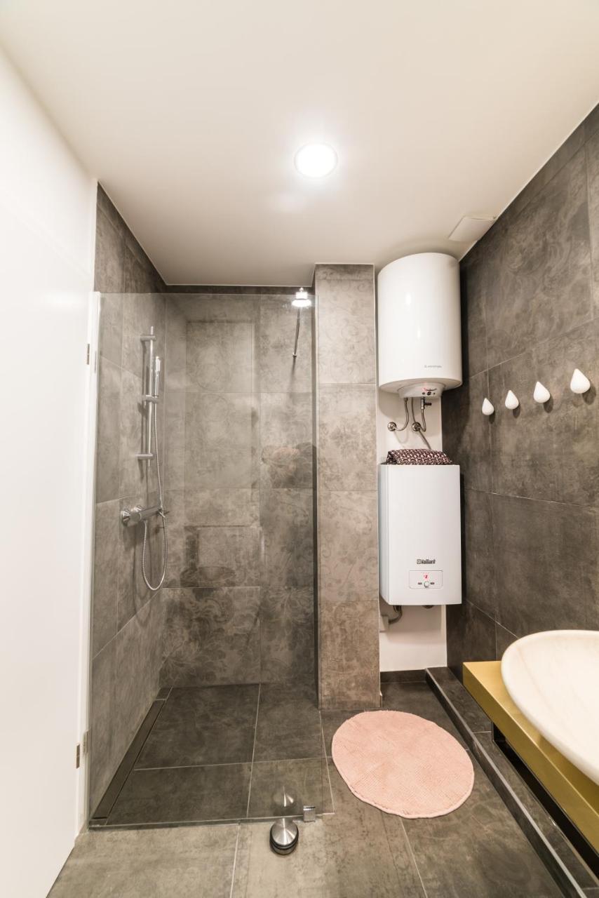 Flex Apartments Tour As Lublaň Exteriér fotografie