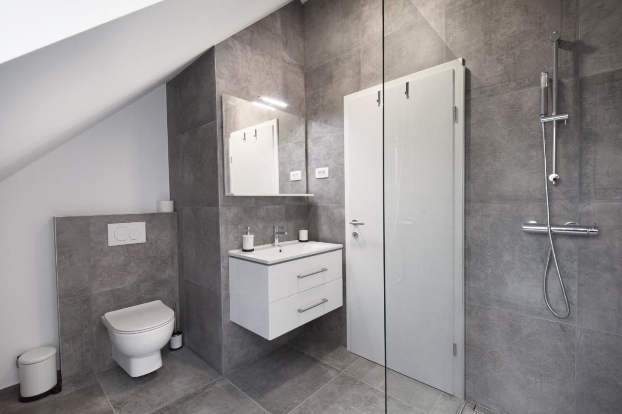Flex Apartments Tour As Lublaň Exteriér fotografie