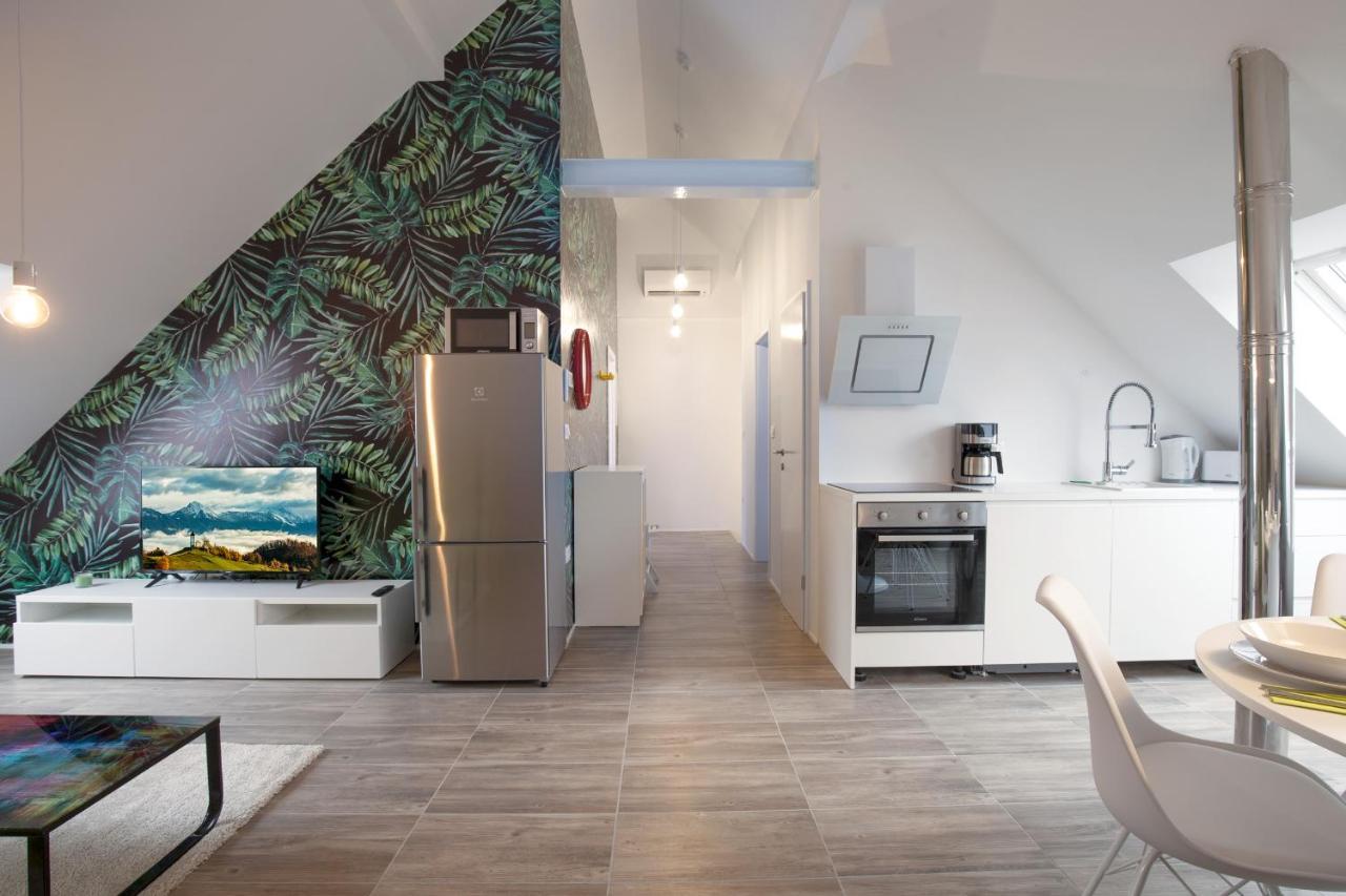 Flex Apartments Tour As Lublaň Exteriér fotografie